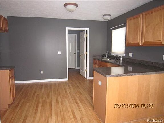 4th image of 2610 Katsura Ln