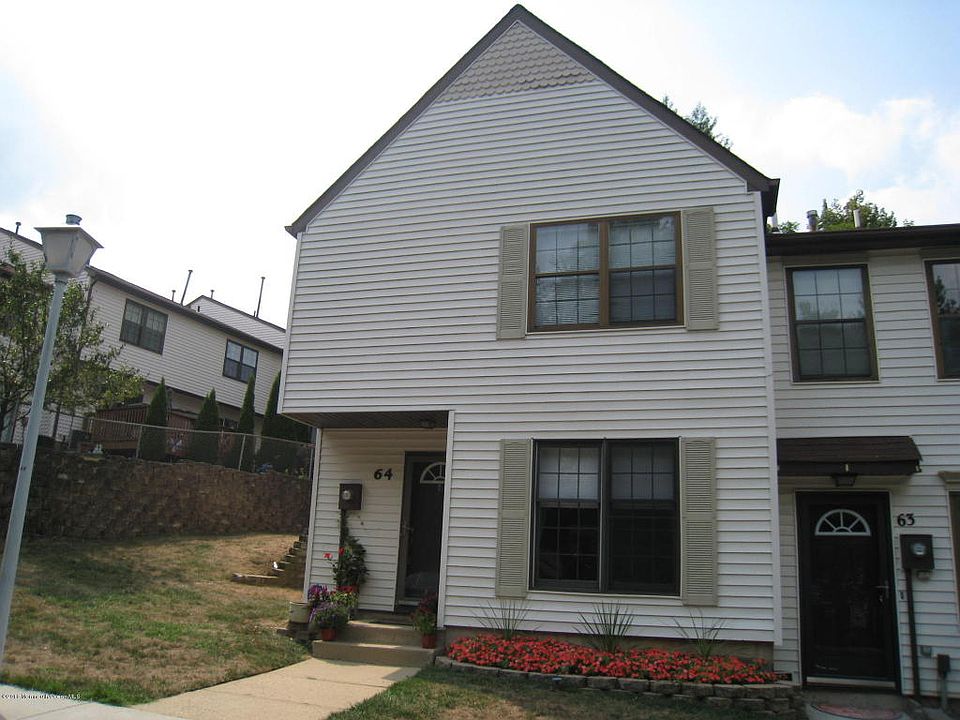 2nd image of 64 English Club Dr