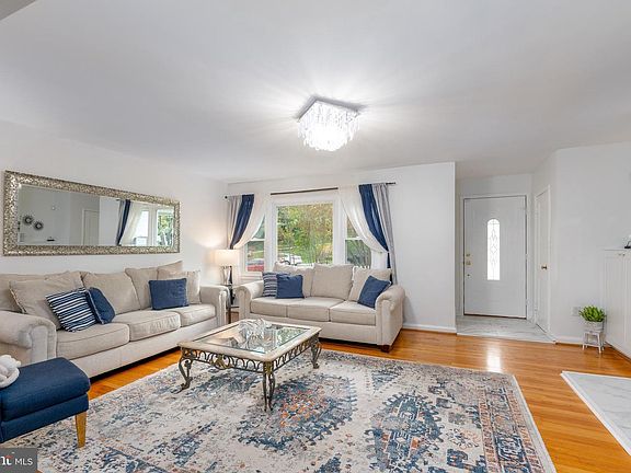 3rd image of 6625 Queens Ferry Rd