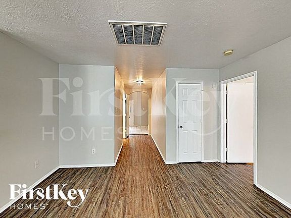 4th image of 22234 Queenbury Hills Dr