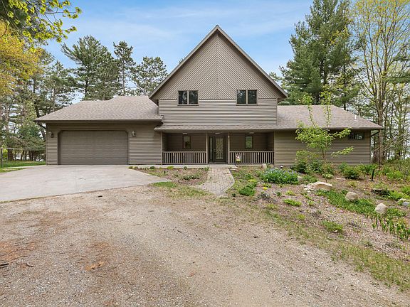 2nd image of 5755 320th St