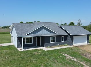 207 260th St, Osceola, WI 54020