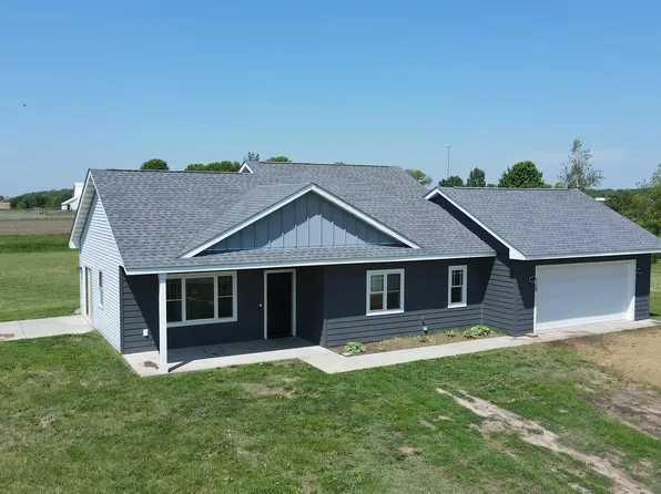 207 260th St, Osceola, WI 54020