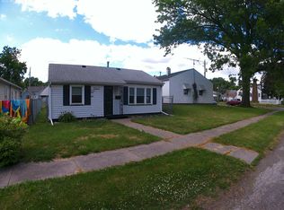 2808 Whitewood Ave, Davenport, IA 52802