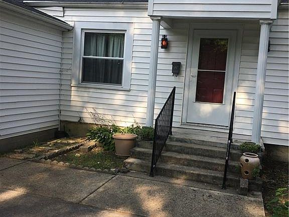 2nd image of 470 Shiloh Dr