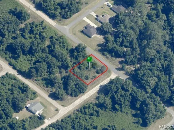 8512 N Garland Way, Citrus Springs, FL 34434
