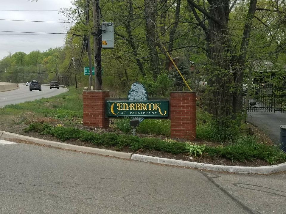 Entrance from Rt 10
