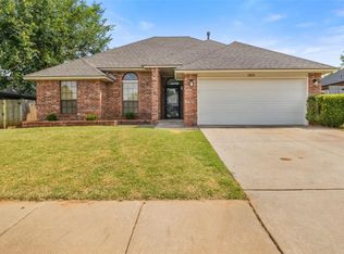 1808 SE 14th St, Moore, OK 73160