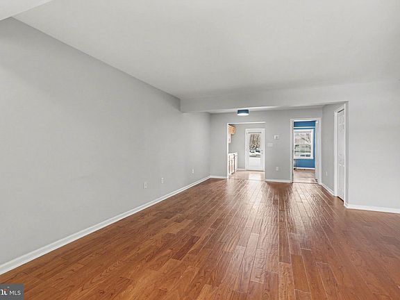 5th image of 312 Sherman Ave