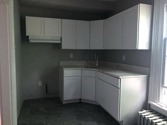 3rd image of 29 Wayne Ave #D