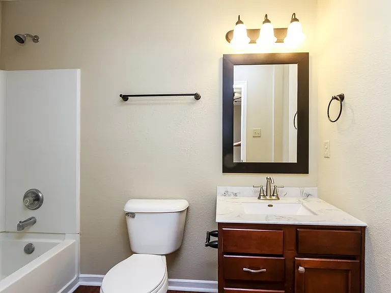 2174 Providence Dr — Photo 14
