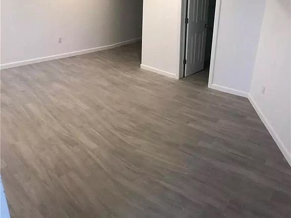 3rd image of 9 Anderson Ave #Basement