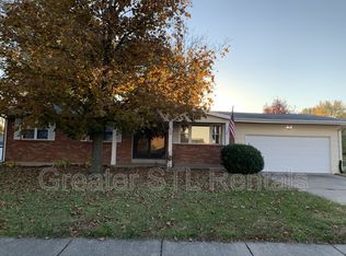 538 Rebecca Dr, Saint Charles, MO 63301