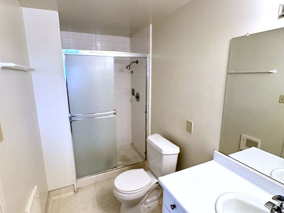 5th image of 966 Fremont St #966-A1