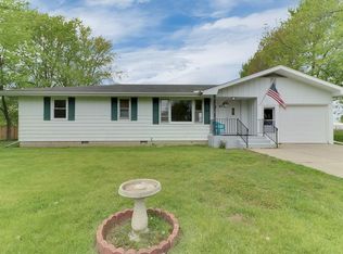 411 S Main Ave, Minier, IL 61759