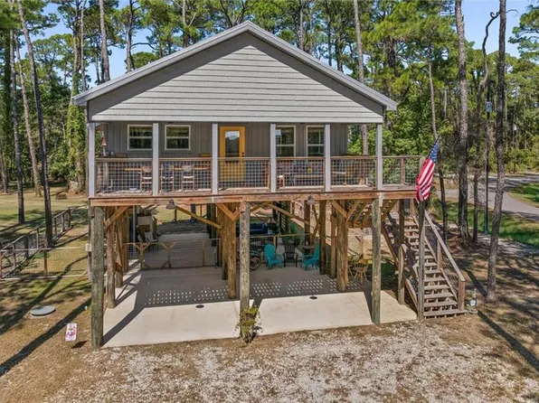150 Narvaez St, Dauphin Island, AL 36528