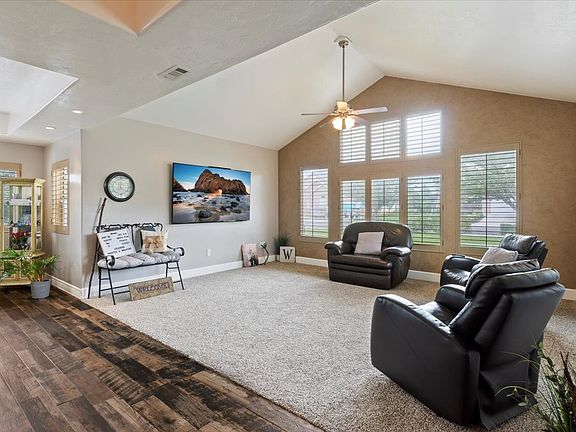 4th image of 1686 W 2425 S