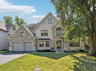 27W327 Williams St, Winfield, IL 60190