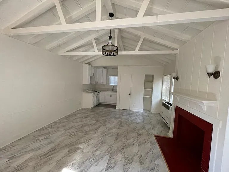 1030 N Raymond Ave #5A — Photo 4