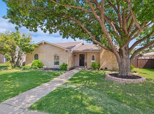 2913 Esquire Ln, Garland, TX 75044