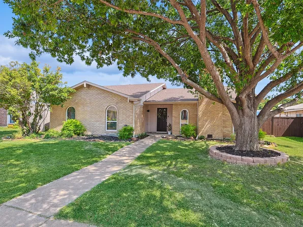 2913 Esquire Ln, Garland, TX 75044