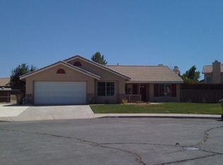 14427 Country Hollow Ct, Hesperia, CA 92344