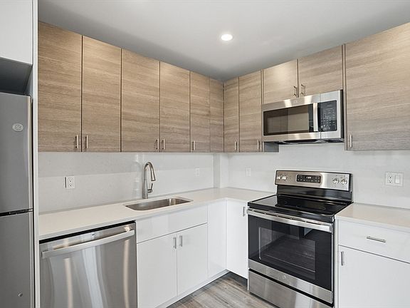 3rd image of 632 Centre St #306