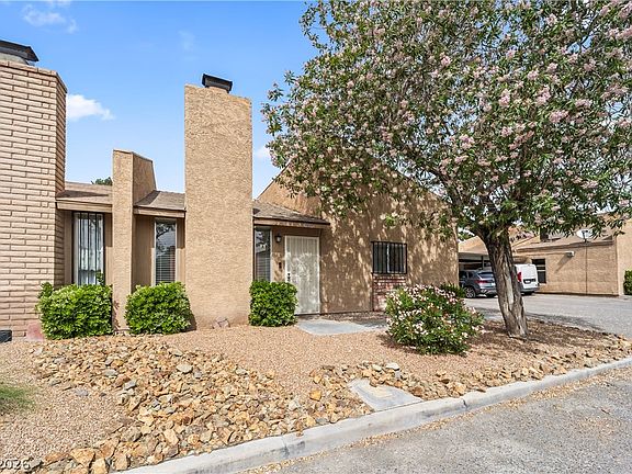 3rd image of 4247 Rollingstone Dr