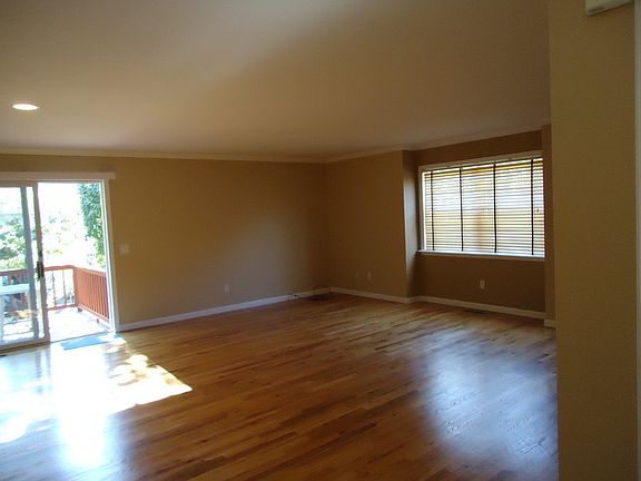 3rd image of 33 Calebs Way
