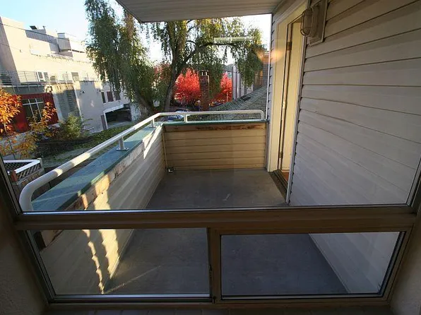 3618 Evanston Ave N APT 10, Seattle, WA 98103