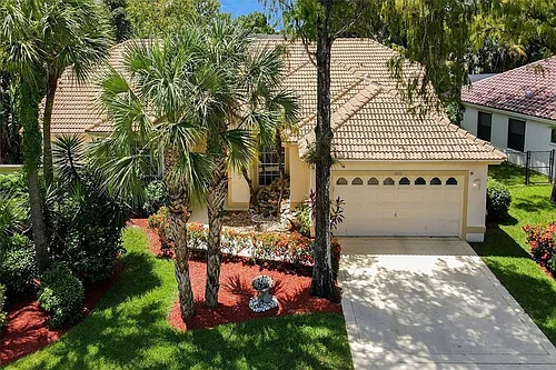 4853 NW 66th Ave Photo 1