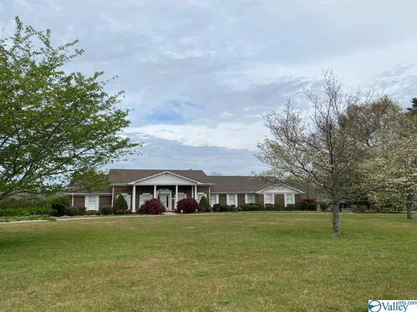 932 Martin Rd, Boaz, AL 35957