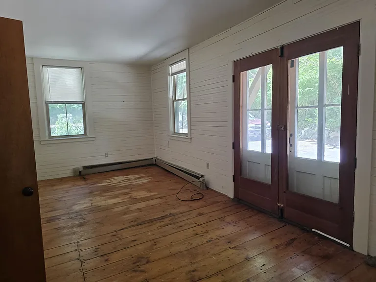 14 Main St #10 — Photo 1