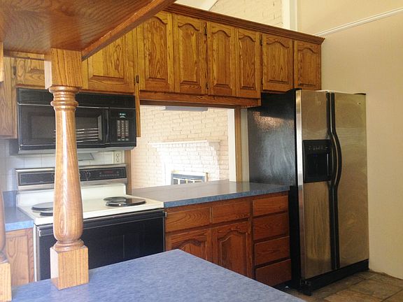 4th image of 8900 Evanston Way