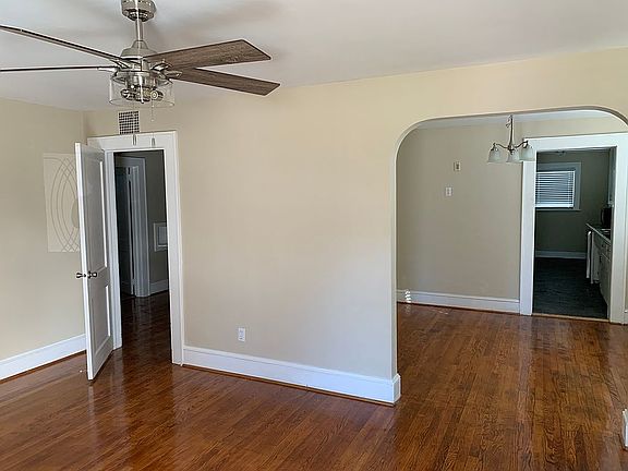 Living Rm view from front dr