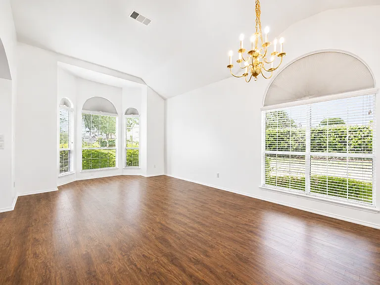 10057 Wyndbrook Dr — Photo 31