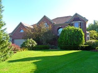 2231 Wildflower Ct, Geneva, IL 60134