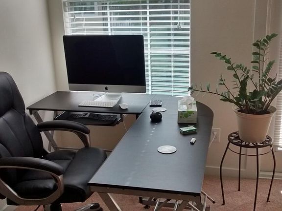 5th image of 801 Race St APT 7312