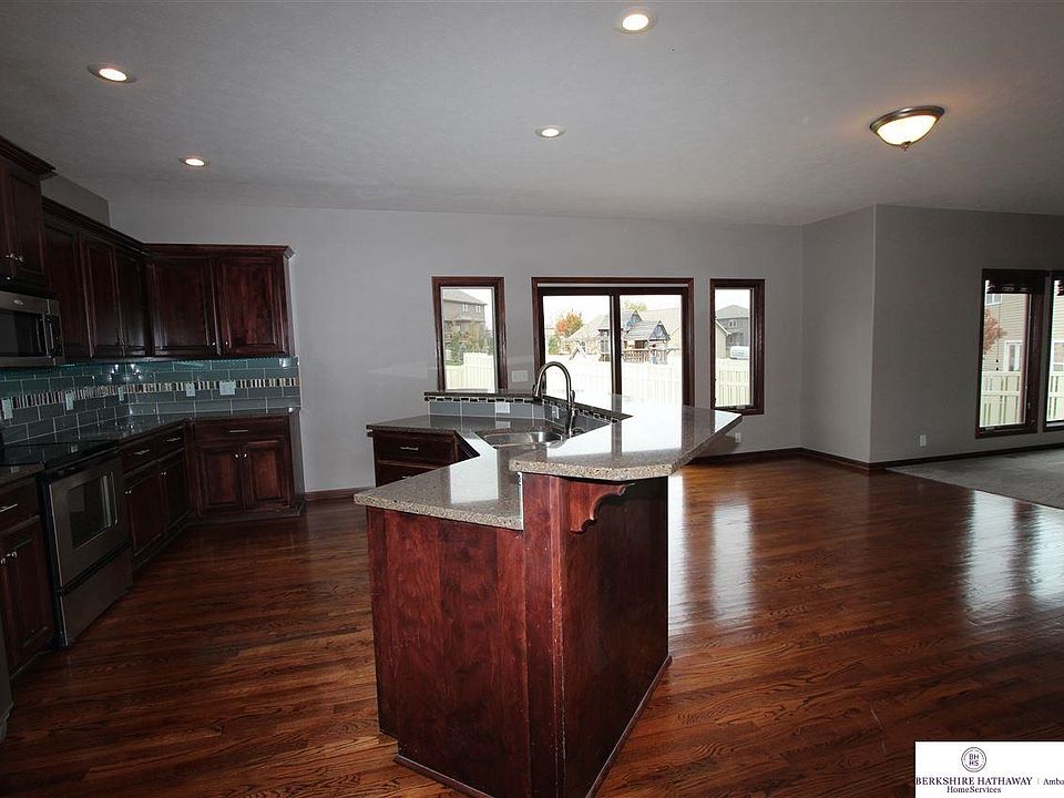 1st image of 7402 S 198th Cir