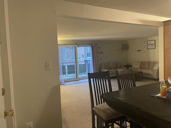 5th image of 215 Rock St APT J5