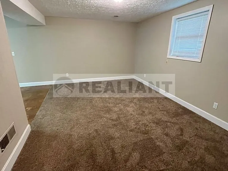 4013 Elora Ln — Photo 13