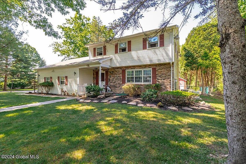 2nd image of 62 Grissom Drive