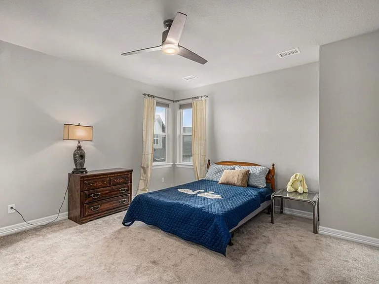 255 Rogers Ct — Photo 8