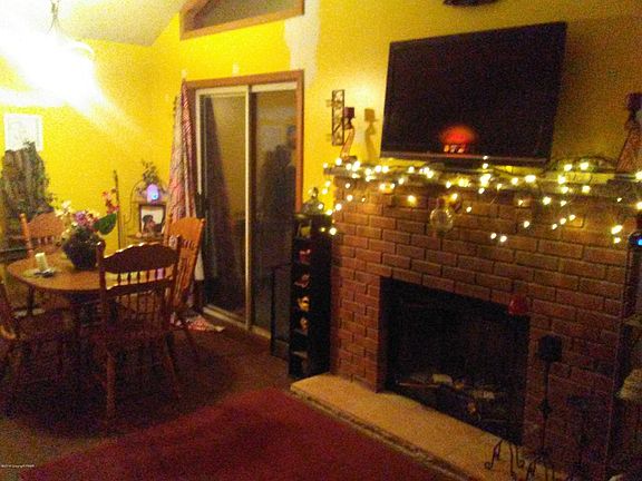 4th image of 1862 Shady Side Dr