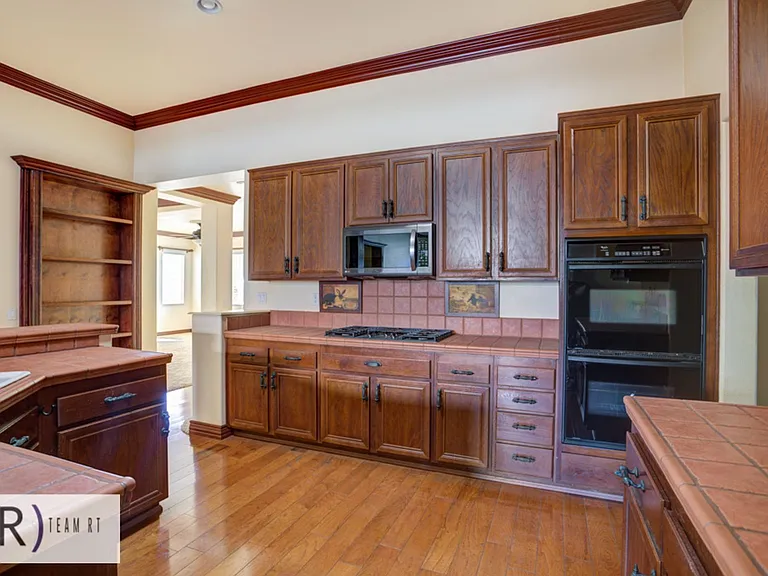 13724 Beaconsfield Ln — Photo 14