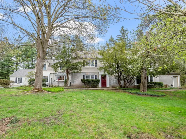456 Lone Pine Ct, Bloomfield Hills, MI 48304