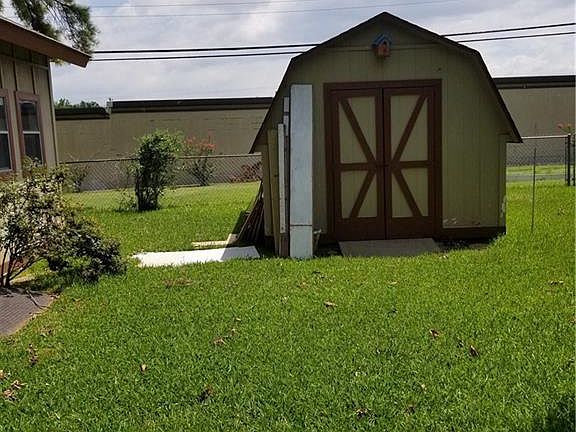 5th image of 7508 Bridges Ave
