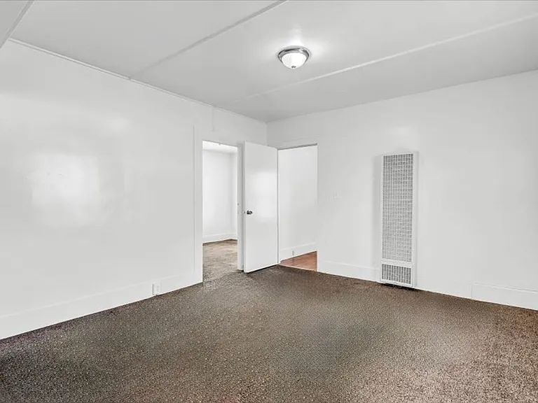 333 E Ivy St — Photo 7