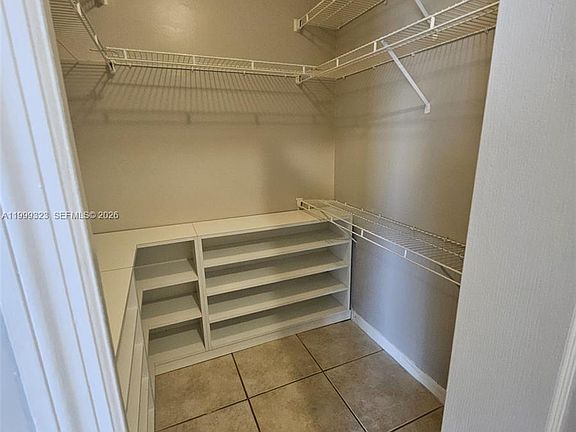 5th image of 2527 W 76th St #208-76