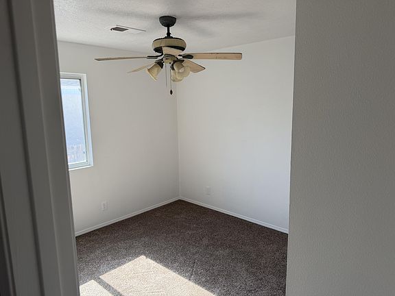 4th image of 509 Medina Meadows Dr NE